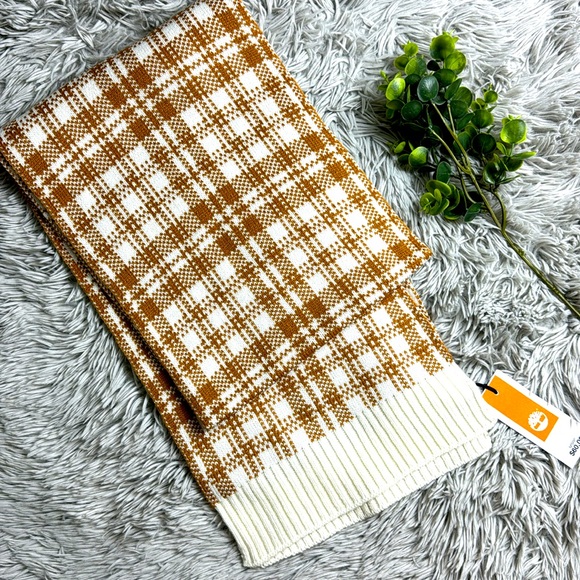 Timberland Accessories - NWT Timberland tan/brown buffalo plaid scarf